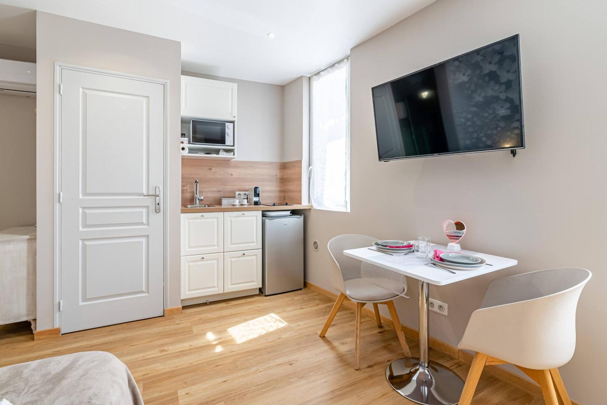 Studio Love Room Spa Baignoire Double La Ciotat Centre Port Екстериор снимка